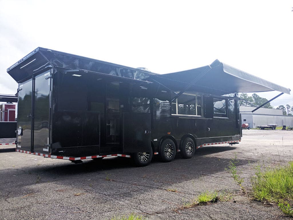 2025 Southern Dimensions 32'- Fully Loaded w/ Smoker & Food Equipment (SDG-502) - Image 4